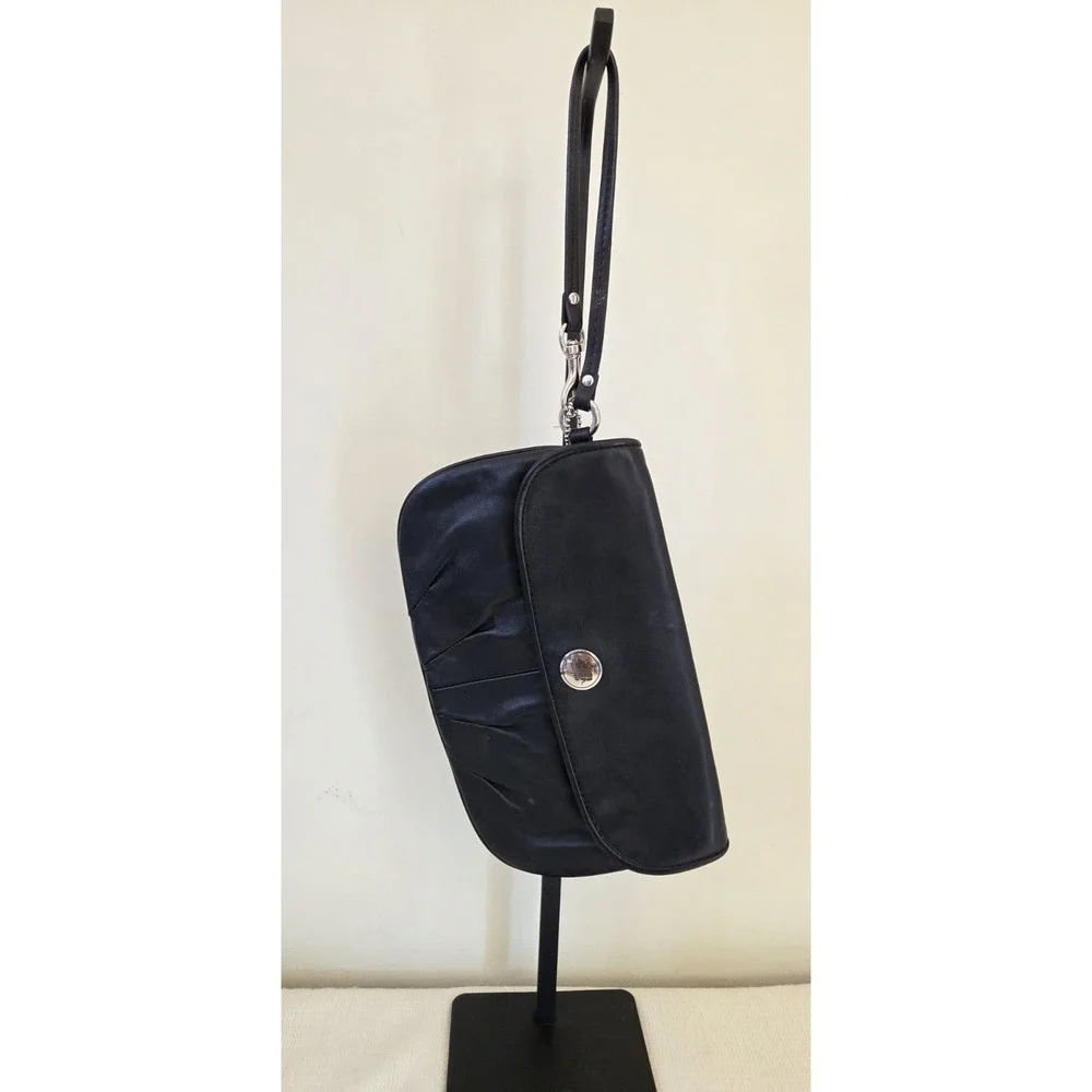 Coach Black Bleecker Leather Gathered Bottom Clutch Wristlet Minimalist